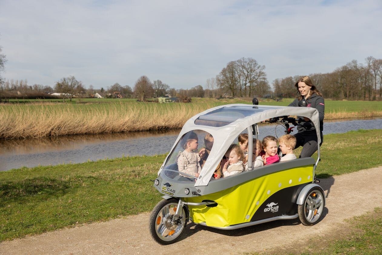 GoCab fietstaxi voor kinderen met begeleider